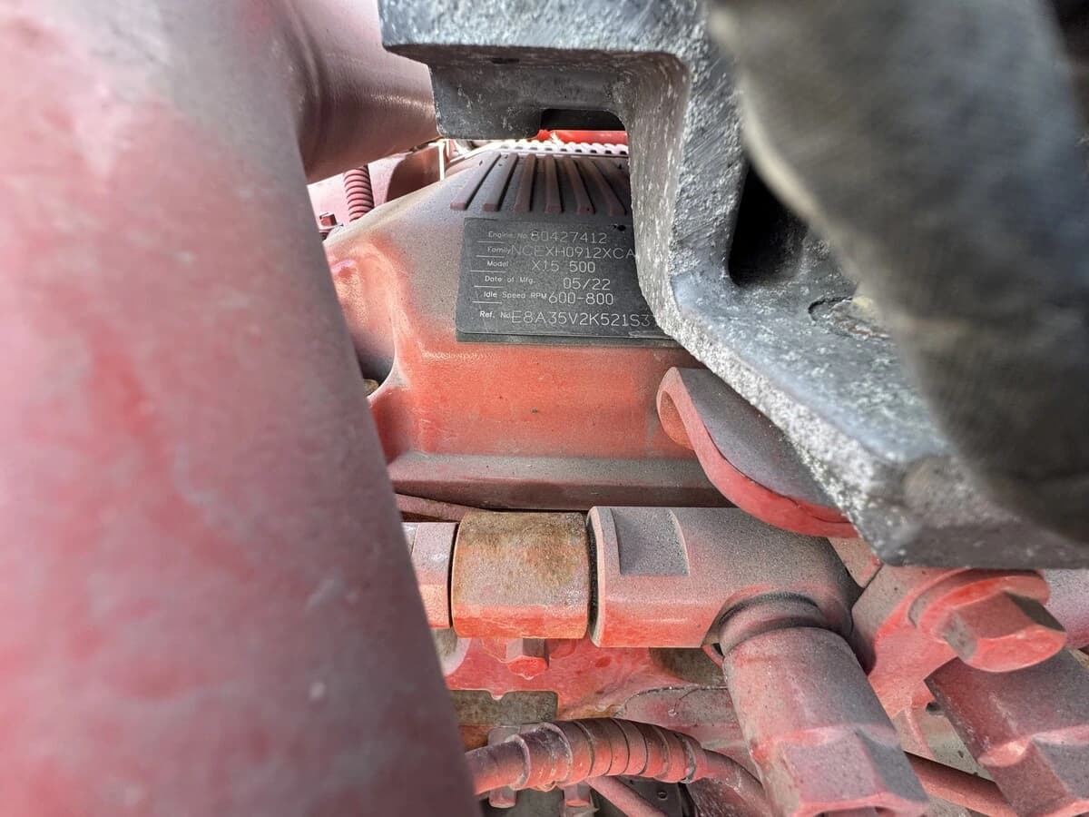 2023 Kenworth T680 — photo 15