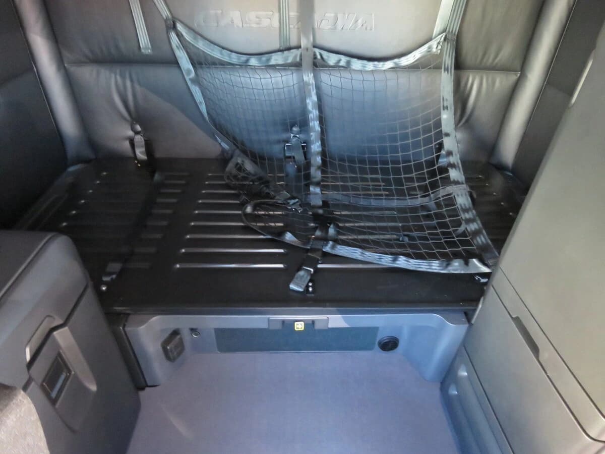 2026 Freightliner Cascadia — photo 19