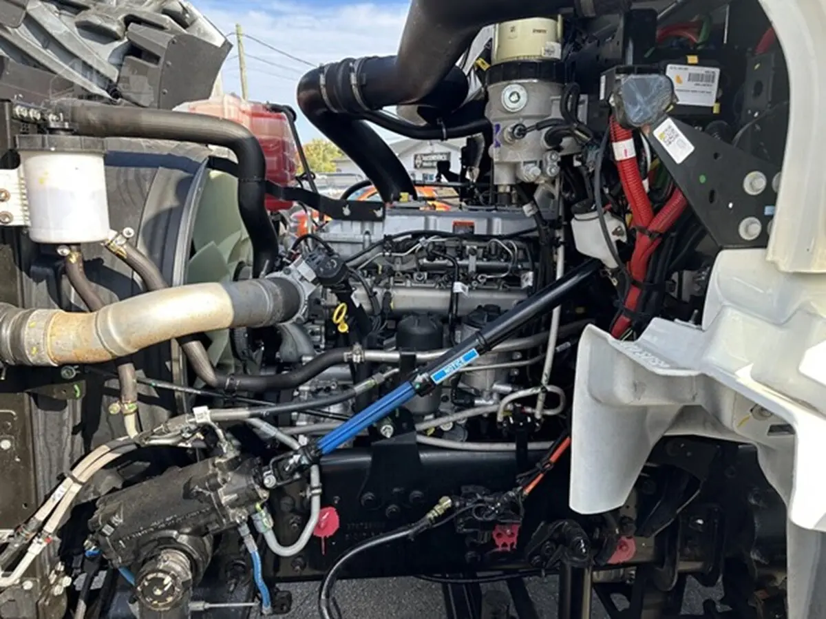 2026 International HX — photo 6