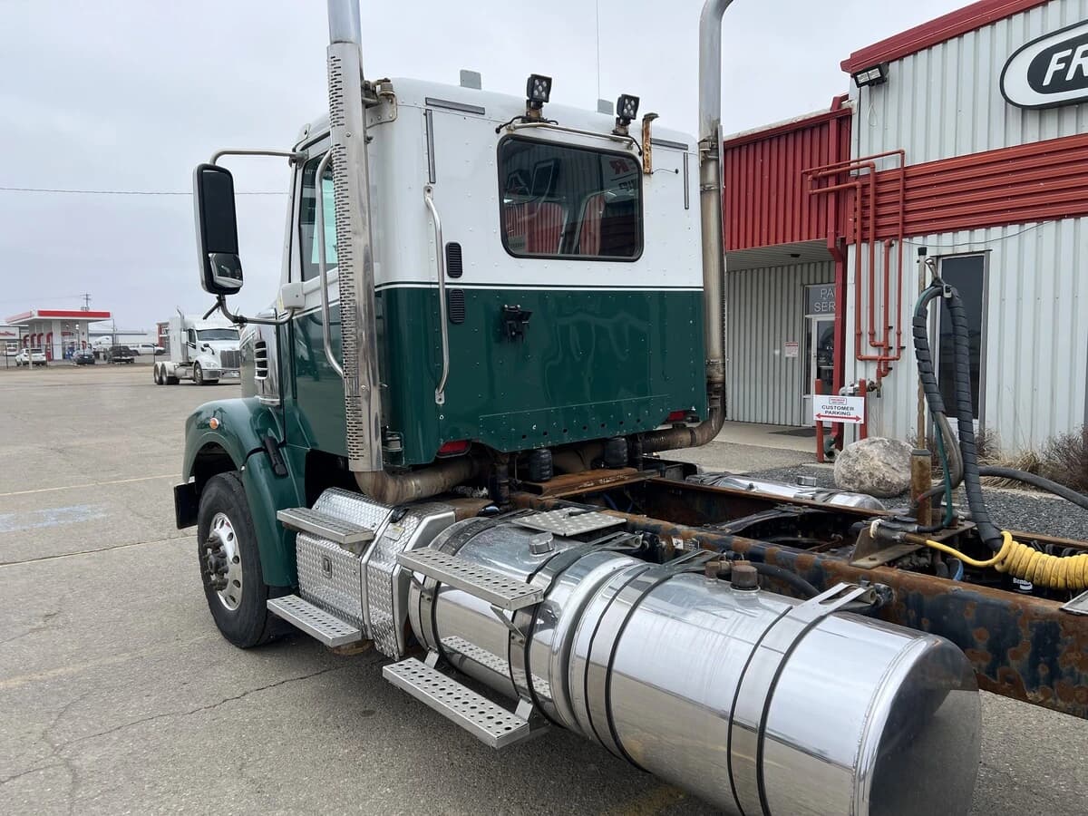 2019 Freightliner 122SD — photo 5