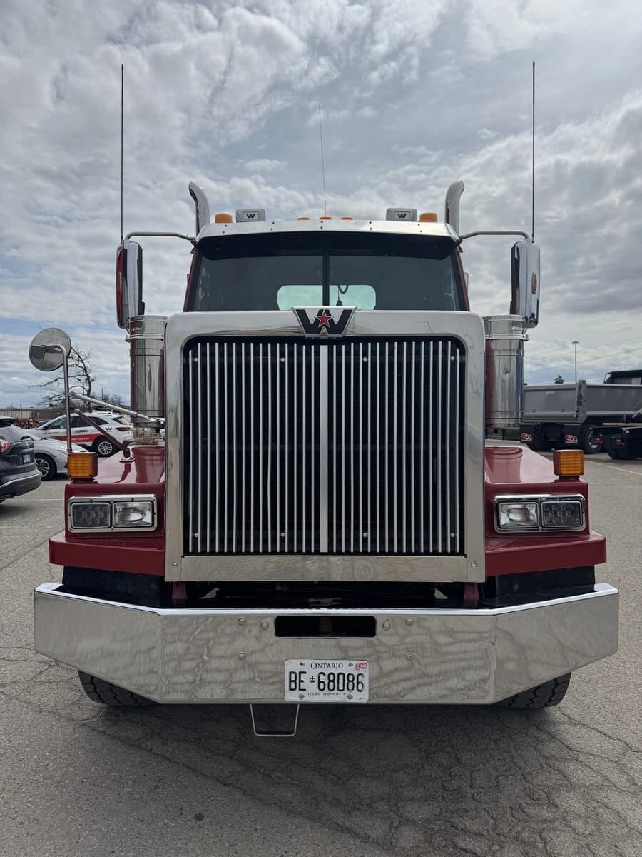 2020 Western Star 4700 — photo 3