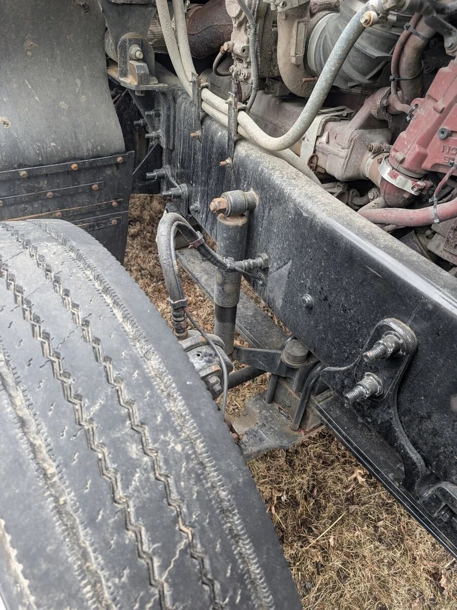 2020 Mack Pinnacle — photo 26