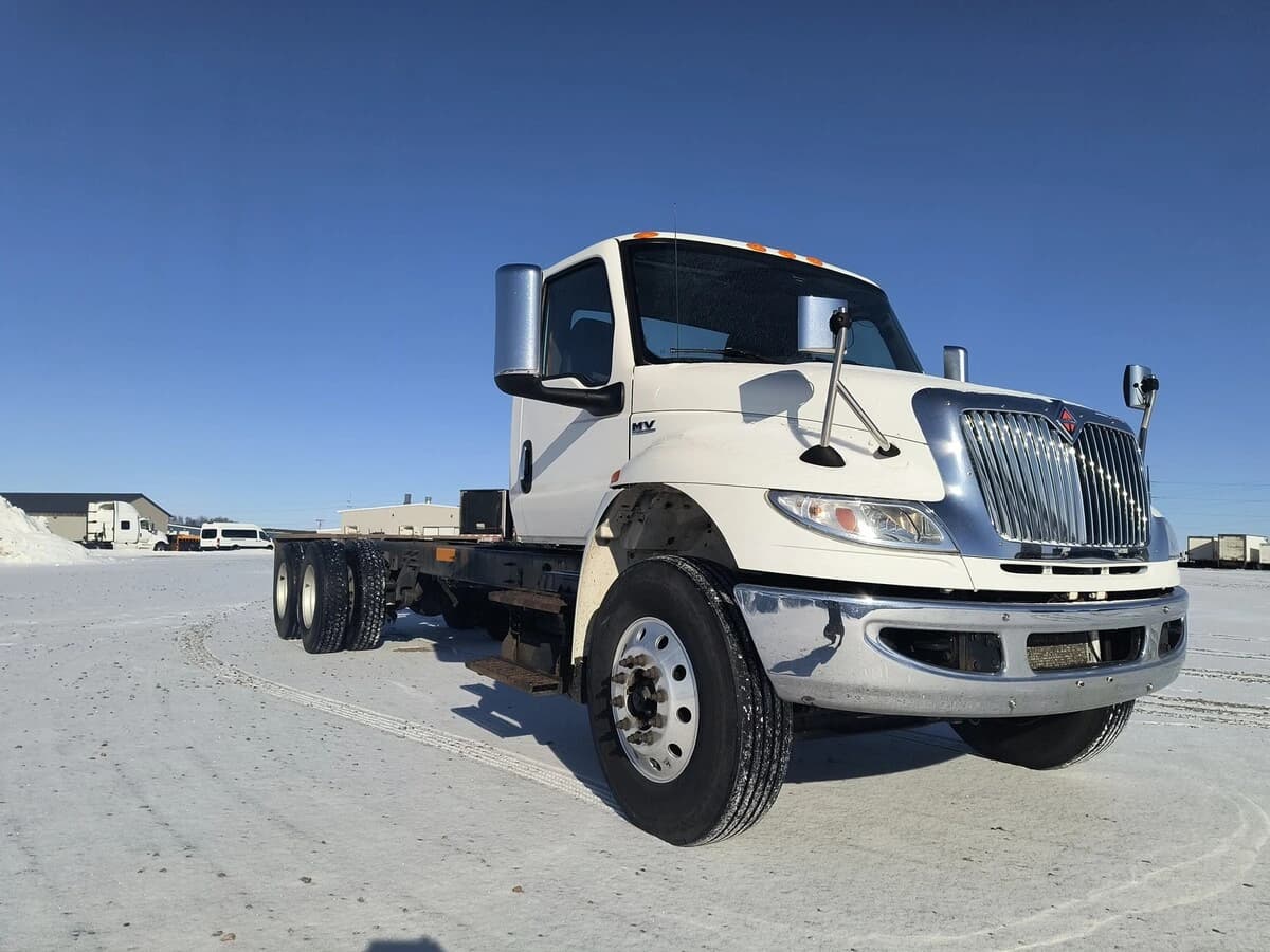 2021 International MV — photo 4