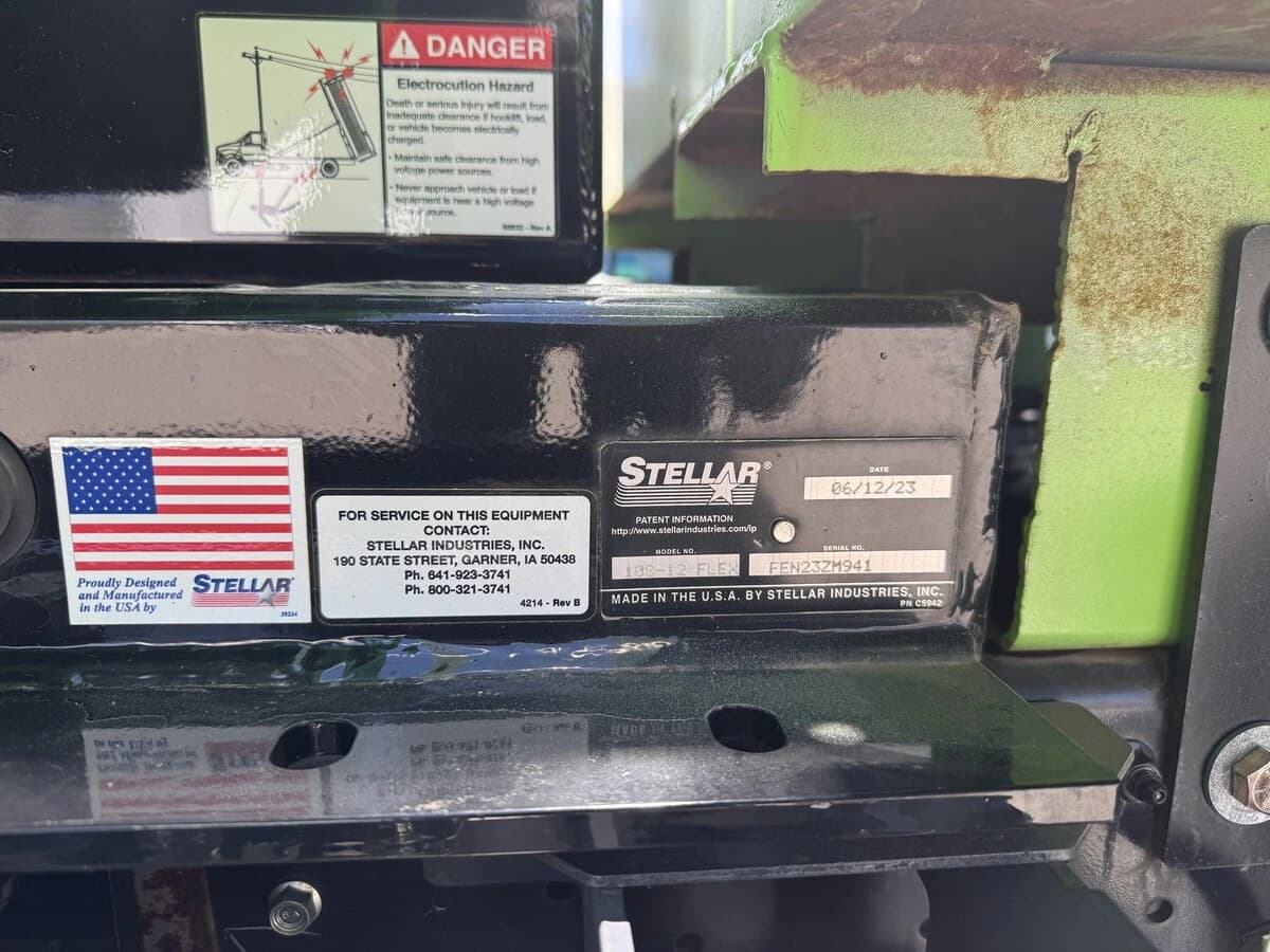 2024 Isuzu NRR — photo 15