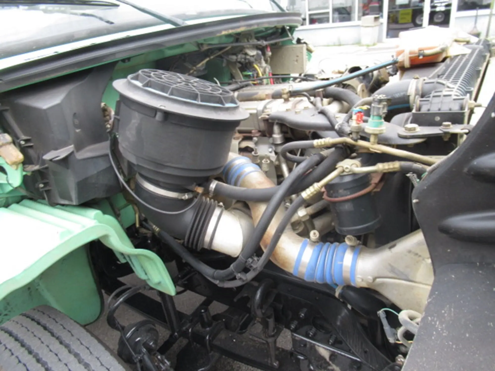 2009 Freightliner M2 106 — photo 17