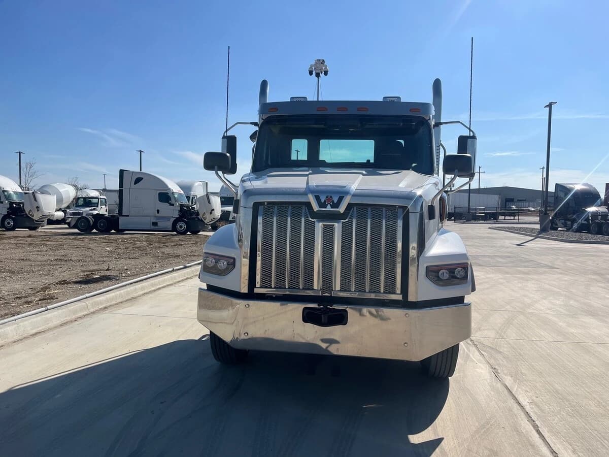 2026 Western Star 49X — photo 2