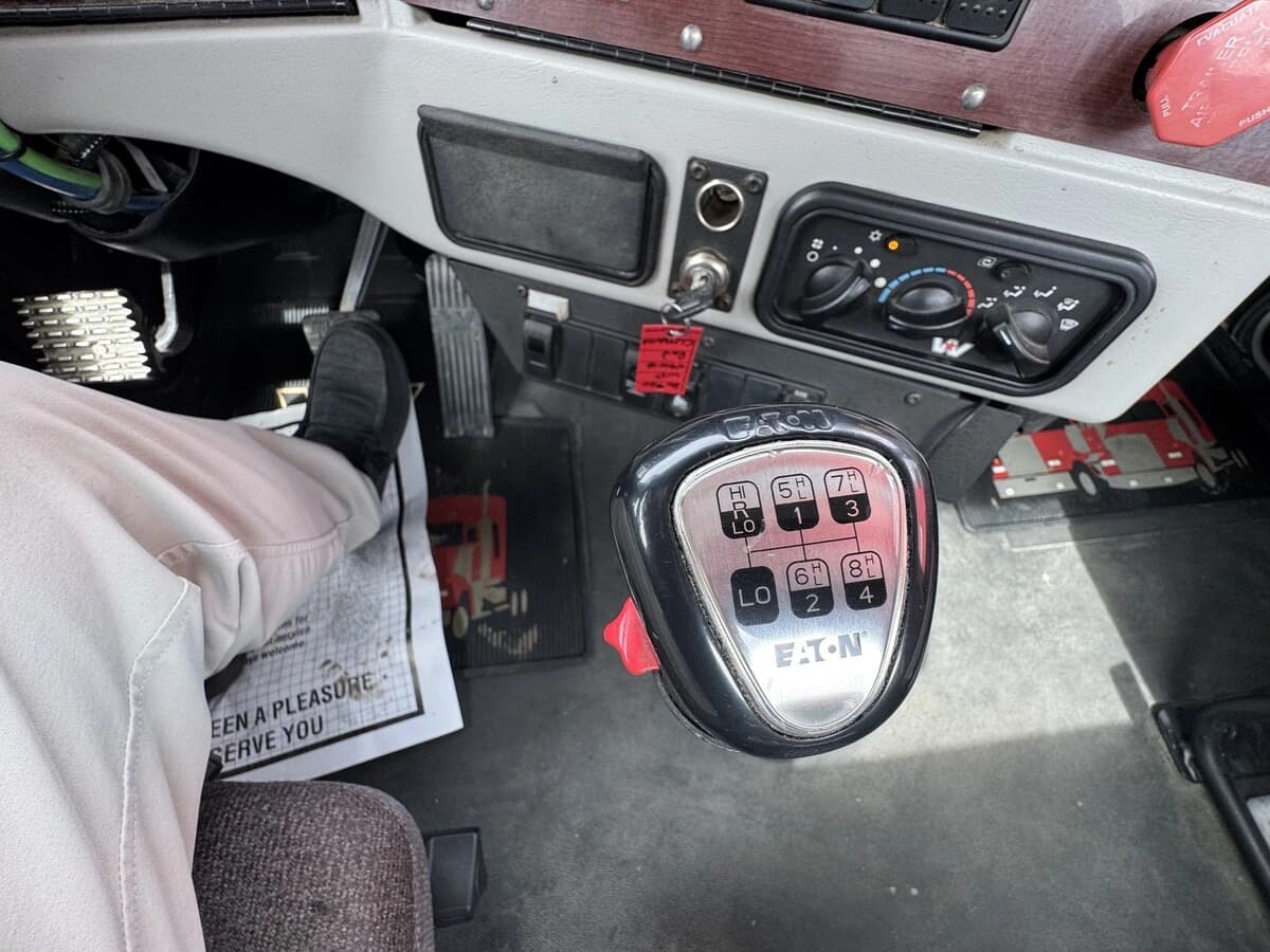 2020 Western Star 4700 — photo 24