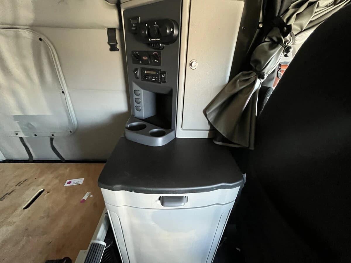 2023 Peterbilt 579 — photo 31