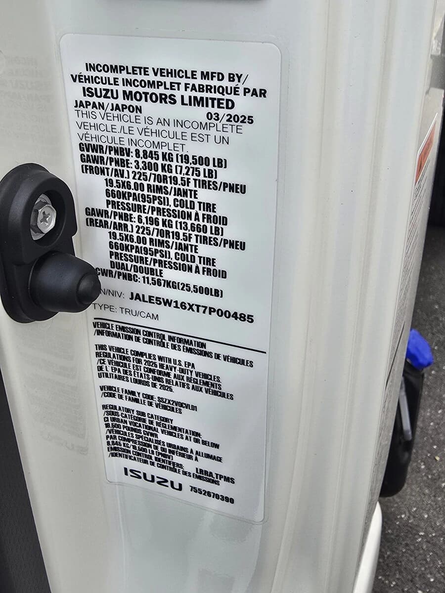 2026 Isuzu NRR — photo 15