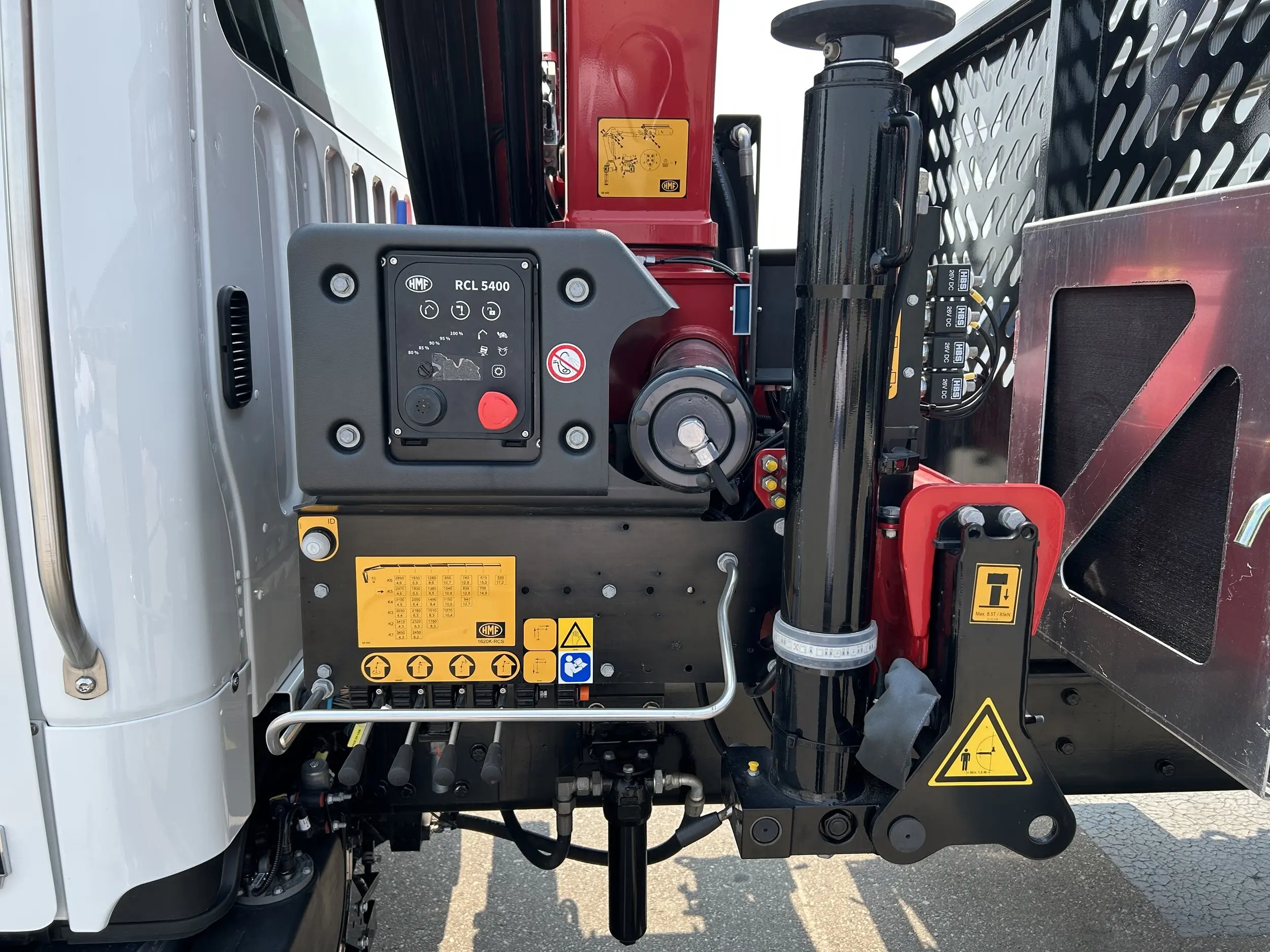 2025 Freightliner M2 106 — photo 6