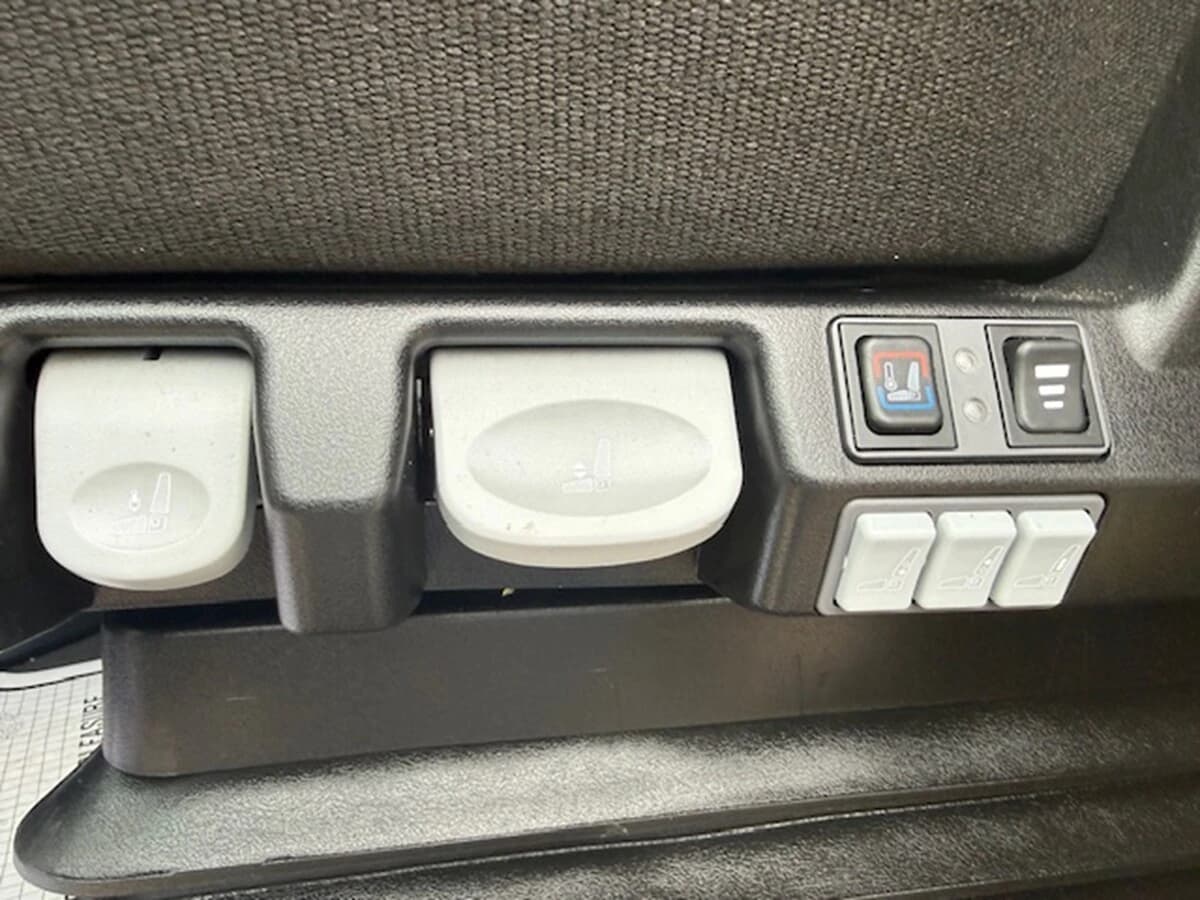 2025 Freightliner Cascadia — photo 17