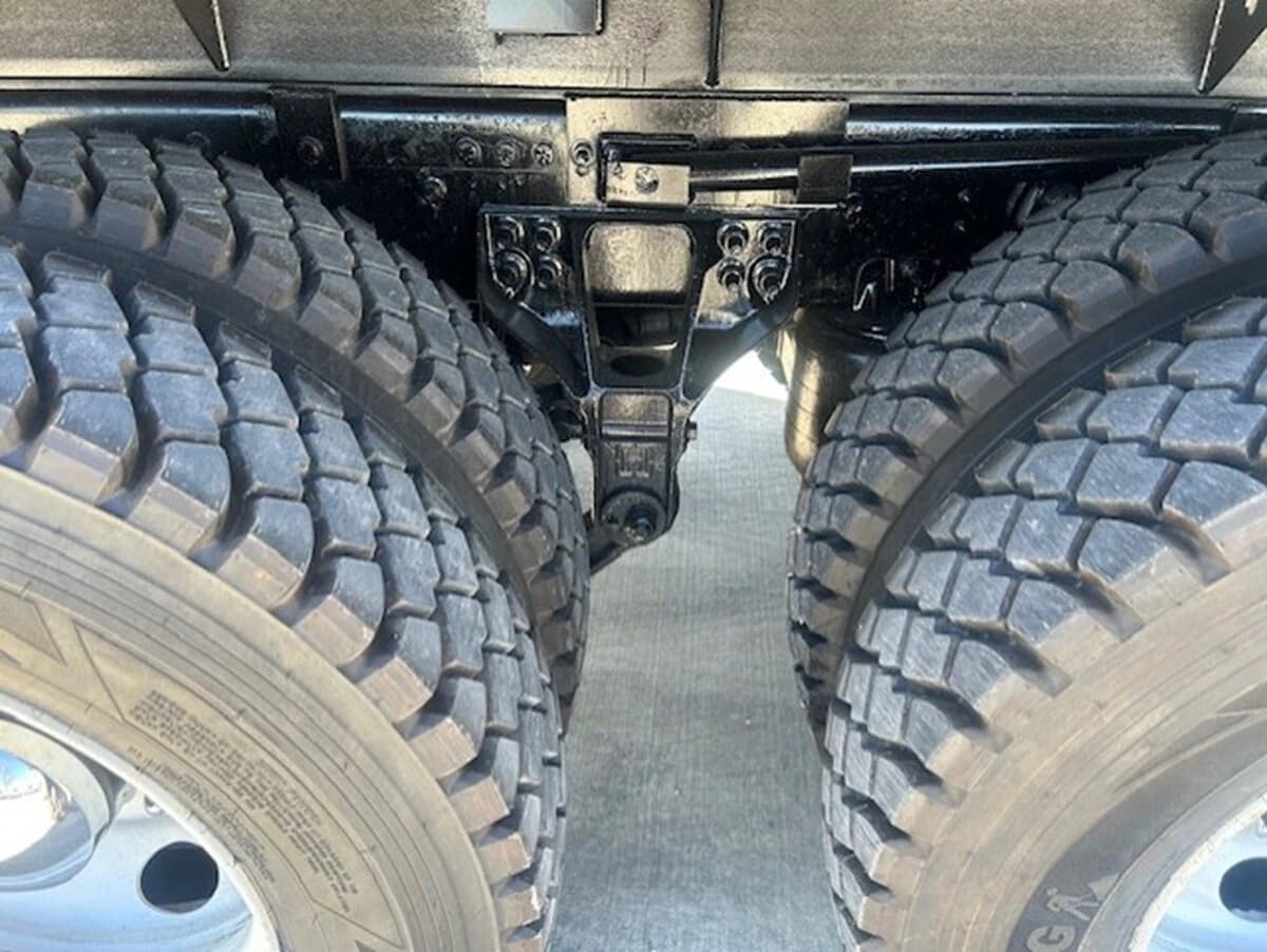 2021 Freightliner 122SD — photo 9