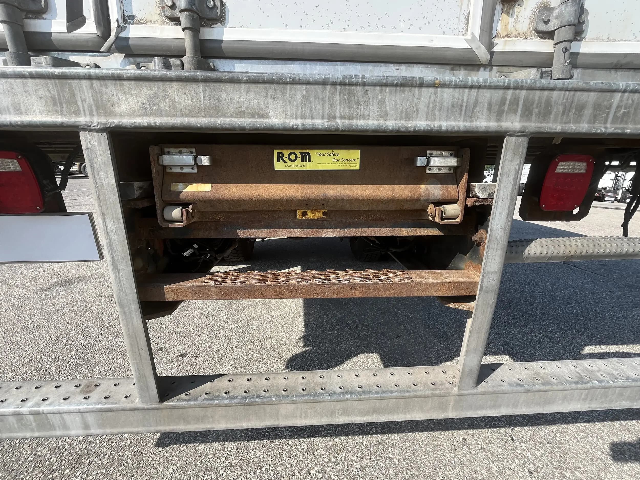 2019 Freightliner M2 106 — photo 9