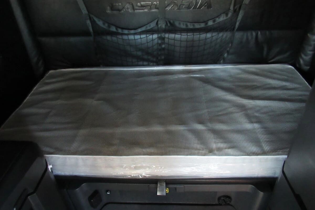 2023 Freightliner Cascadia — photo 24