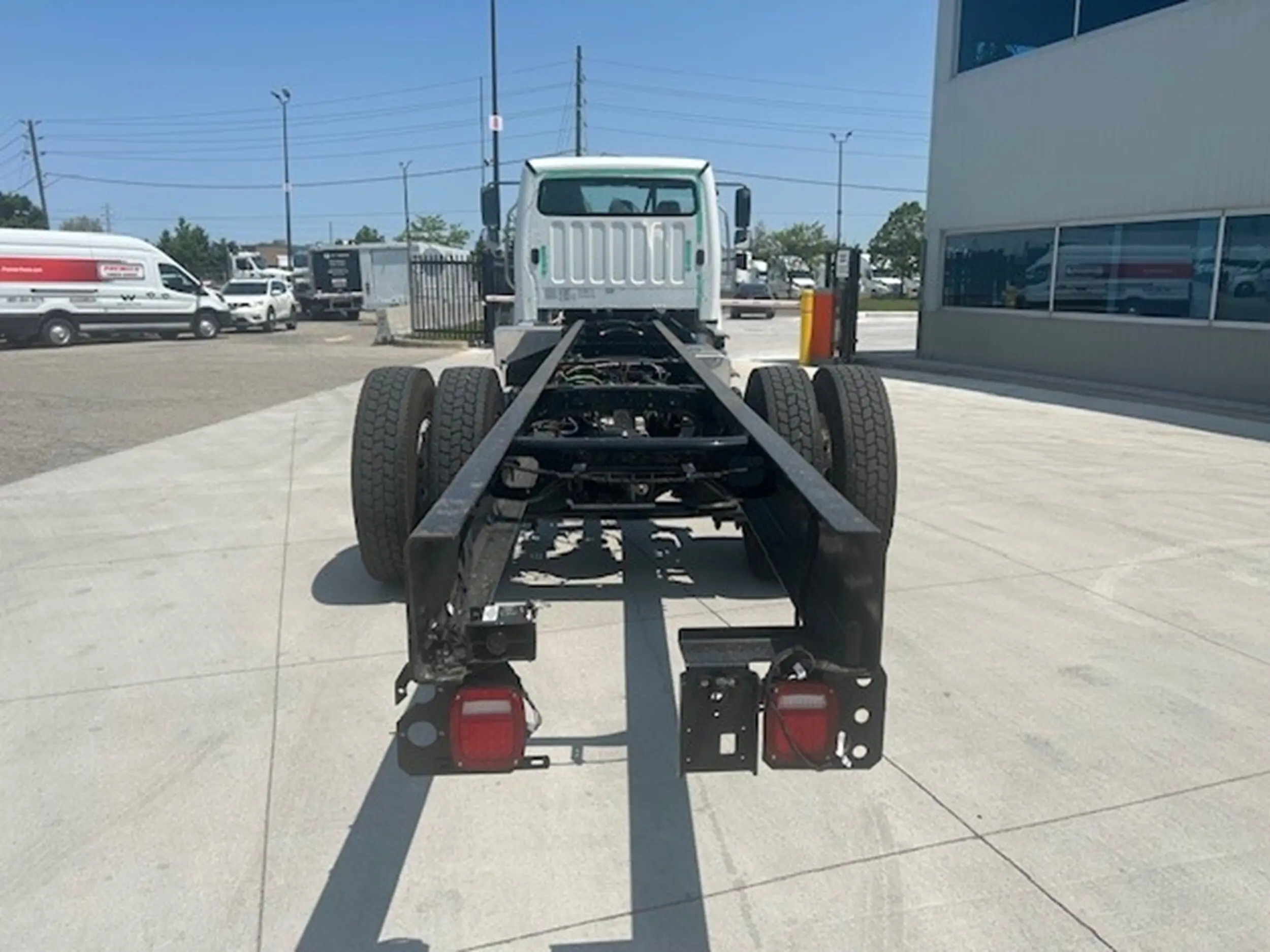 2026 Freightliner M2 106 — photo 3