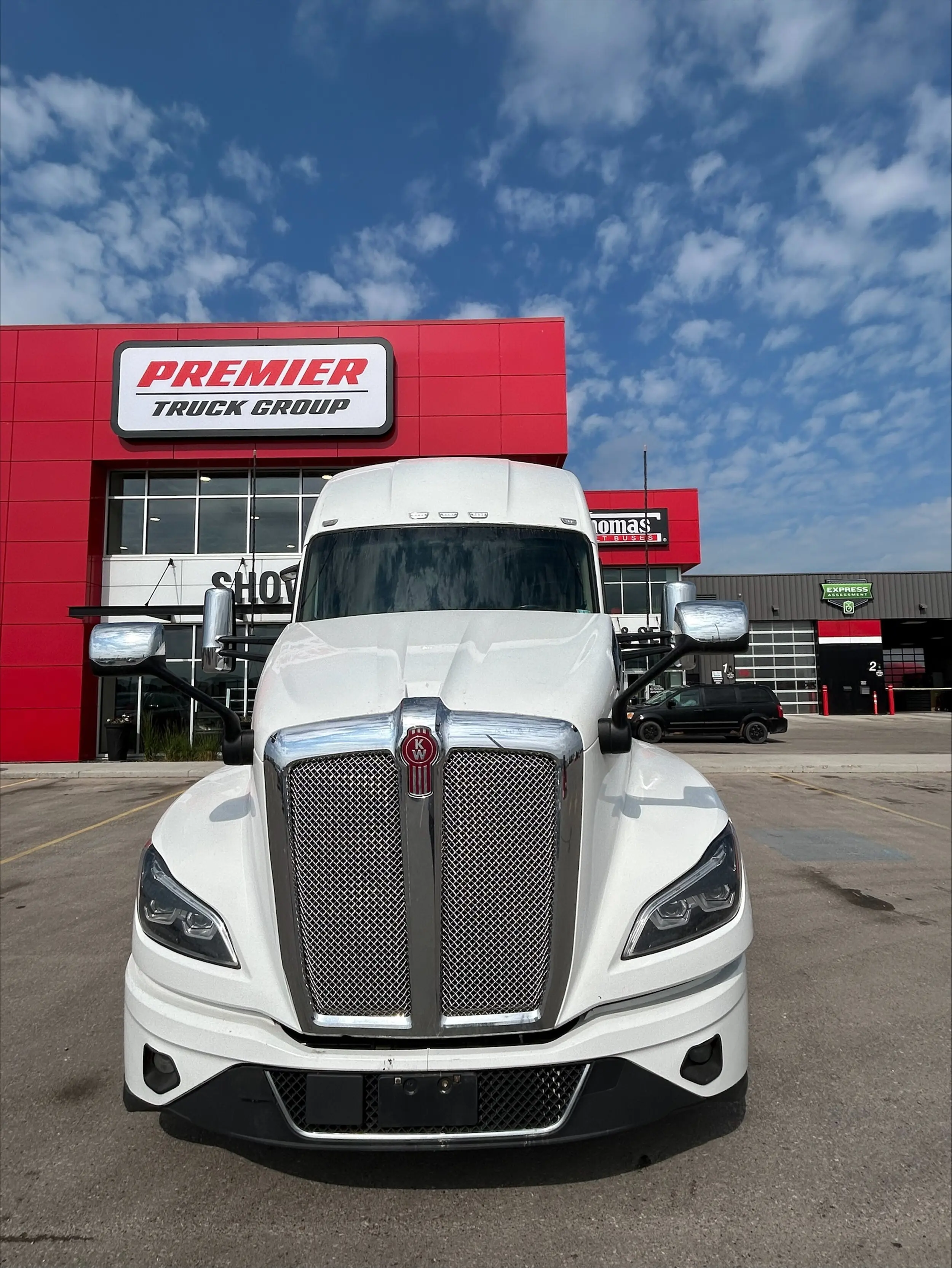 2022 Kenworth T680 — photo 2