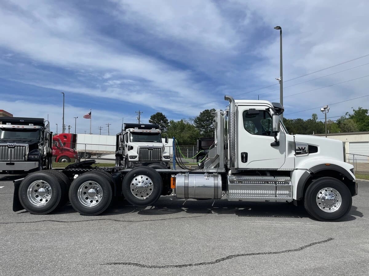 2027 Western Star 49X — photo 5