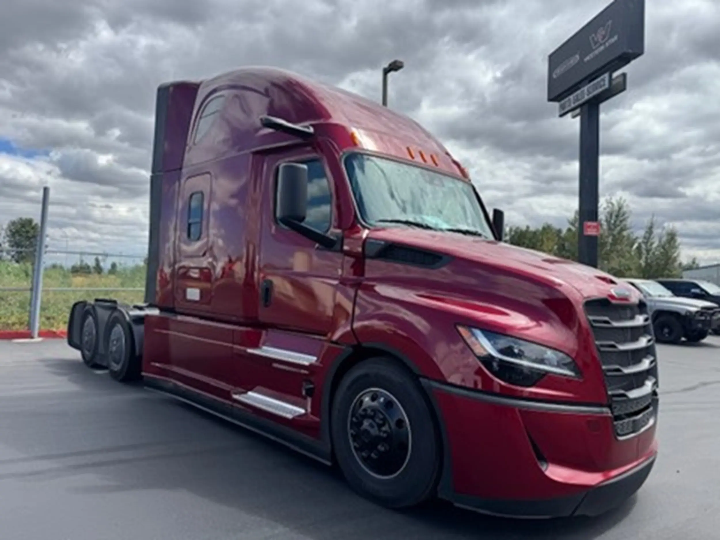 2026 Freightliner Cascadia — photo 4