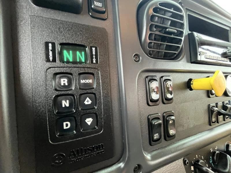 2018 Freightliner 114SD — photo 20