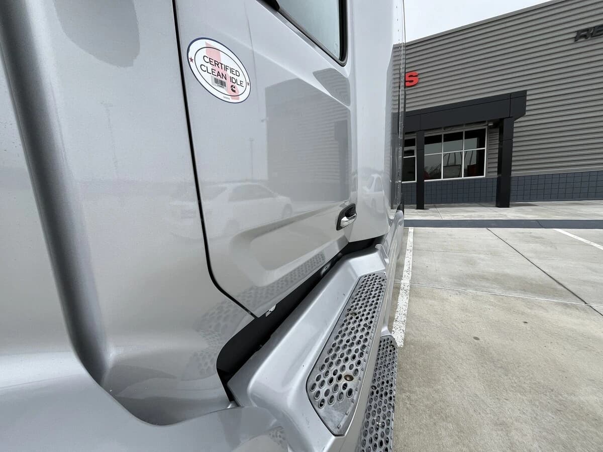 2023 Peterbilt 579 — photo 14