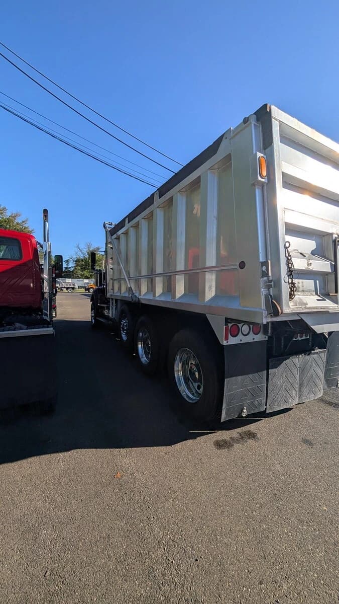 2019 International HX — photo 7