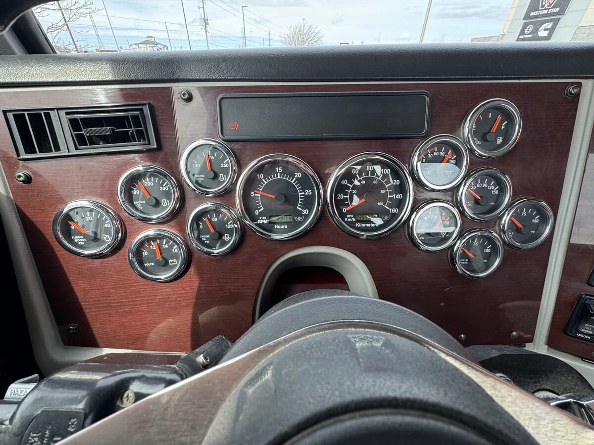 2020 Western Star 4700 — photo 20