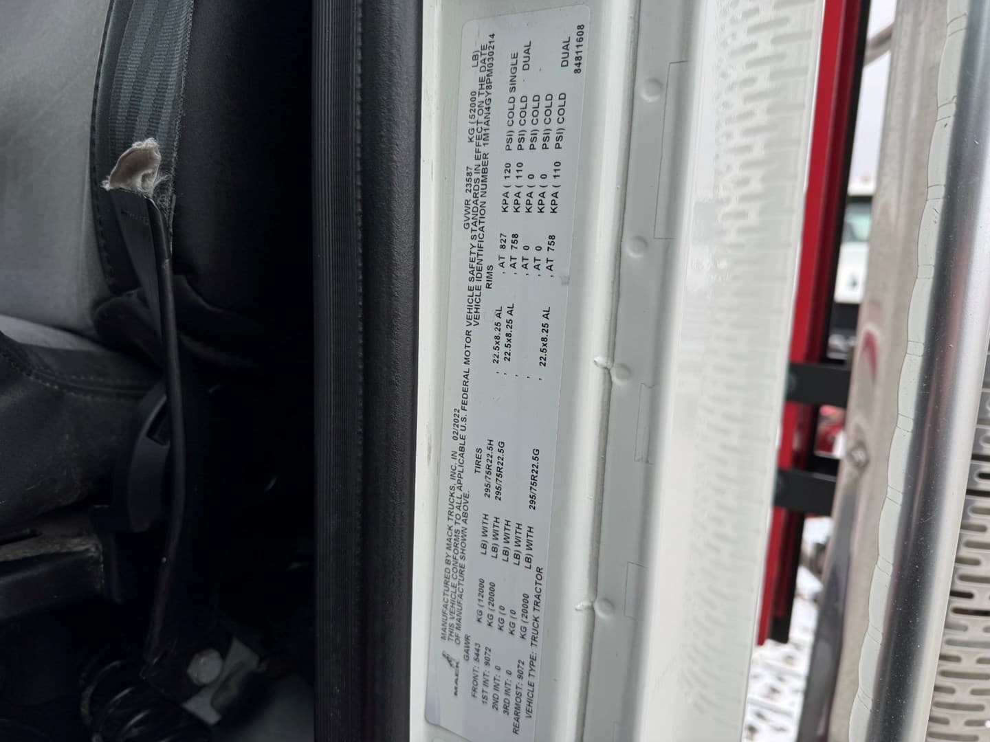 Used 2023 Mack Anthem Daycab — photo 19