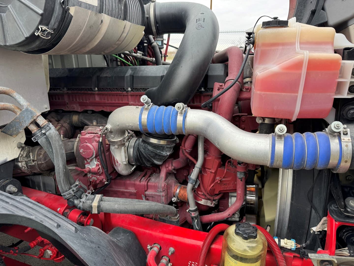 Used 2023 Mack Anthem Daycab — photo 10