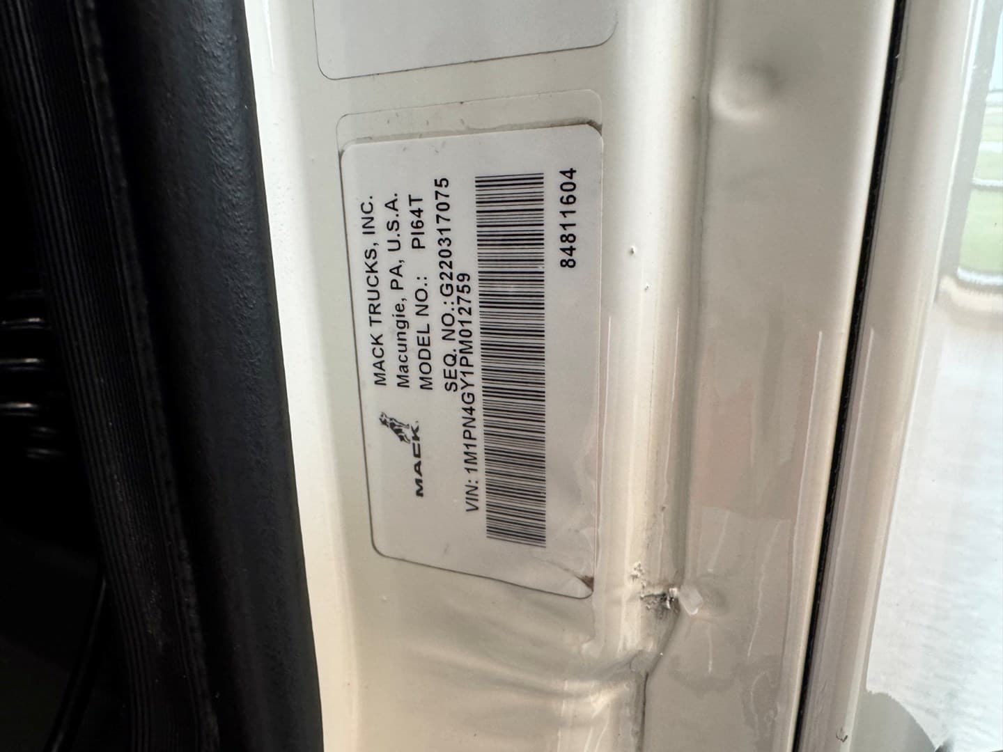 Used 2023 Mack Pinnacle — photo 21