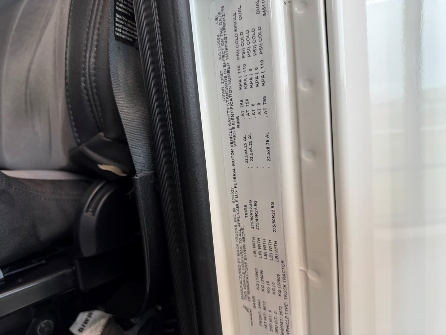 Used 2023 Mack Pinnacle — photo 22