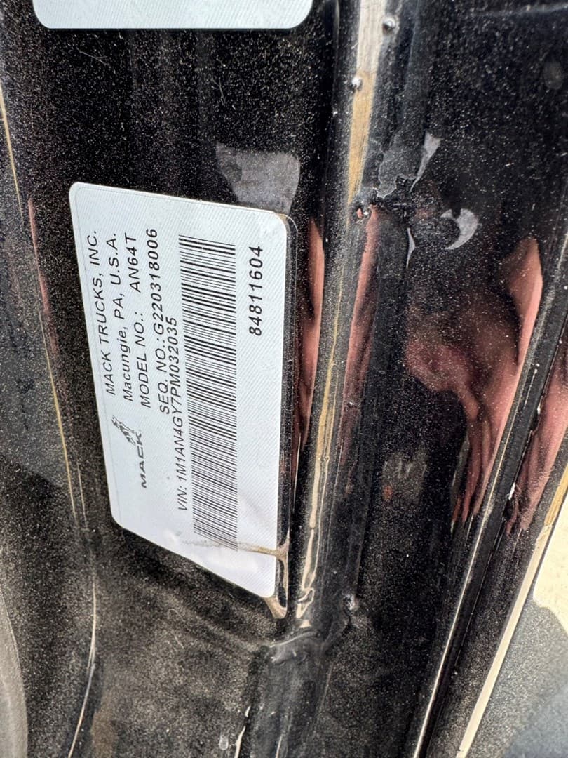 2023 MACK AN64T - USED TRUCKS SLEEPER — photo 22