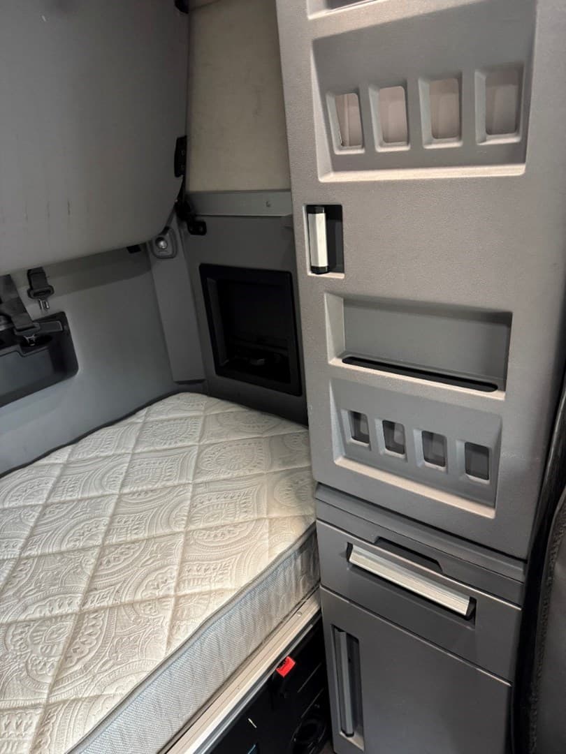 2020 MACK AN64T - USED TRUCKS SLEEPER — photo 20