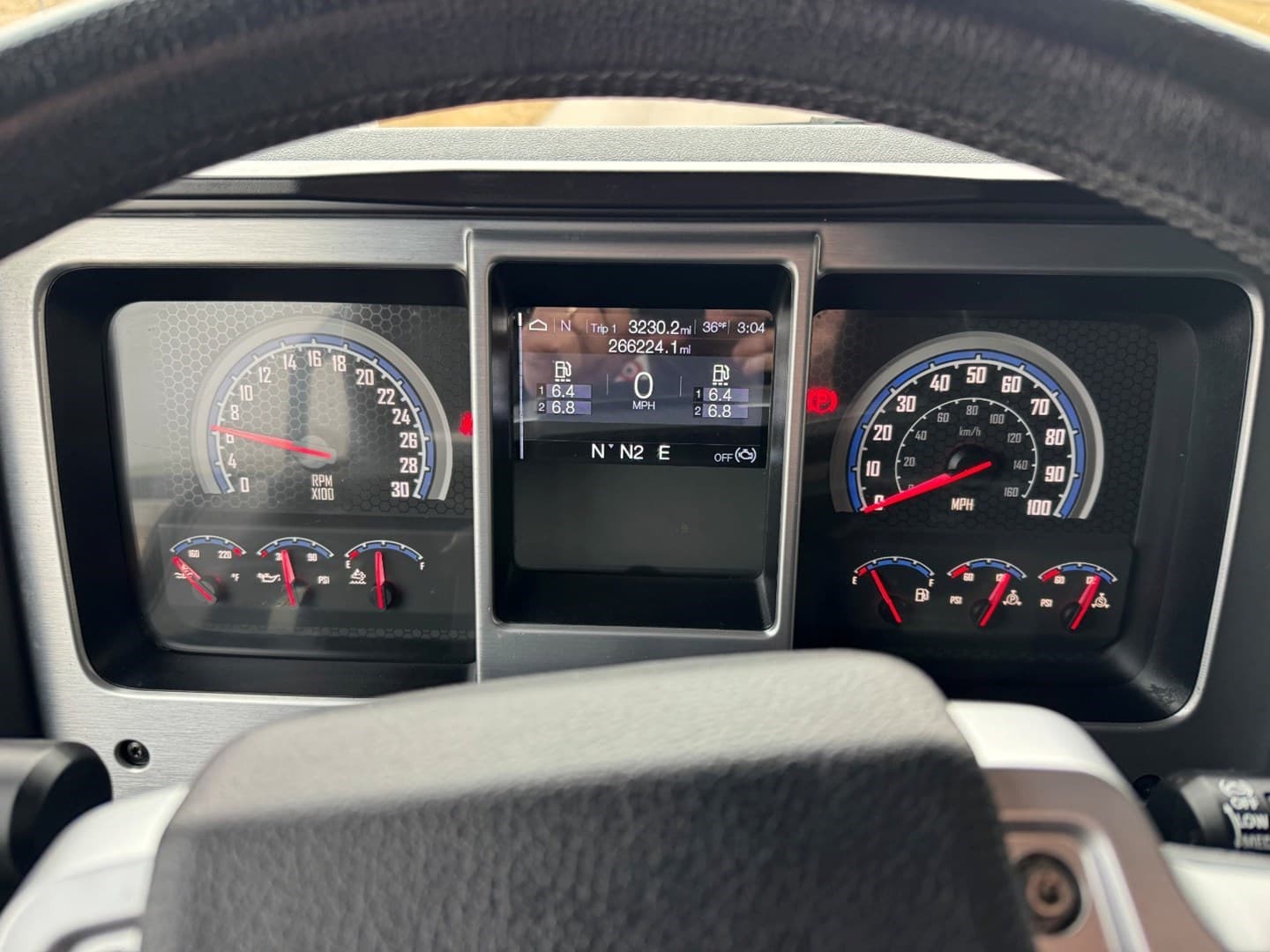 2020 MACK AN64T - USED TRUCKS SLEEPER — photo 15