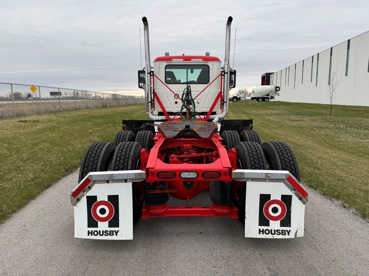 Used 2023 Mack Anthem Daycab — photo 5