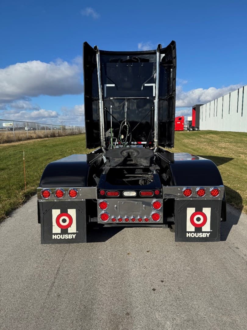 2023 MACK AN64T - USED TRUCKS SLEEPER — photo 5