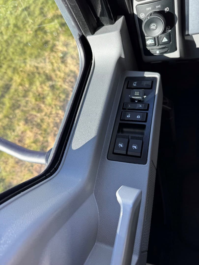 2023 MACK AN64T - USED TRUCKS SLEEPER — photo 13