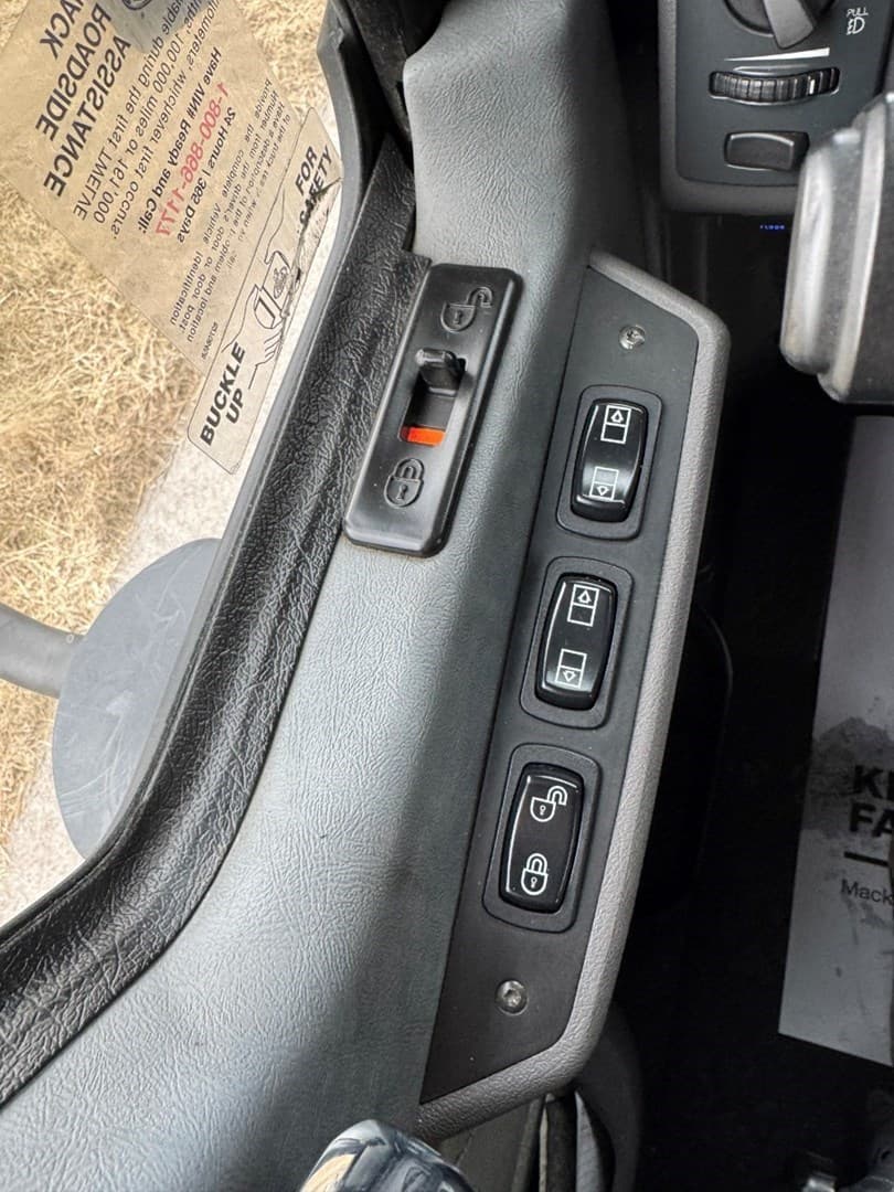 2017 MACK CXU613 - USED TRUCKS SLEEPER — photo 13