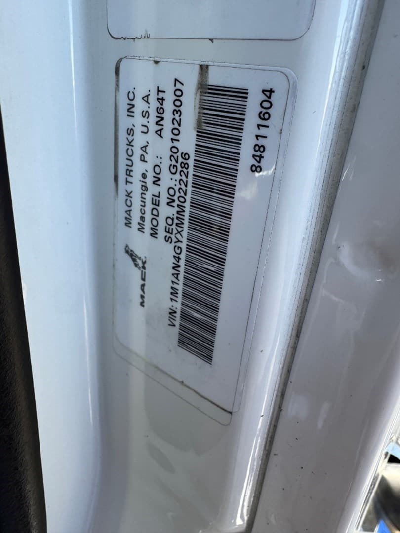 2021 Mack Anthem Daycab — photo 18