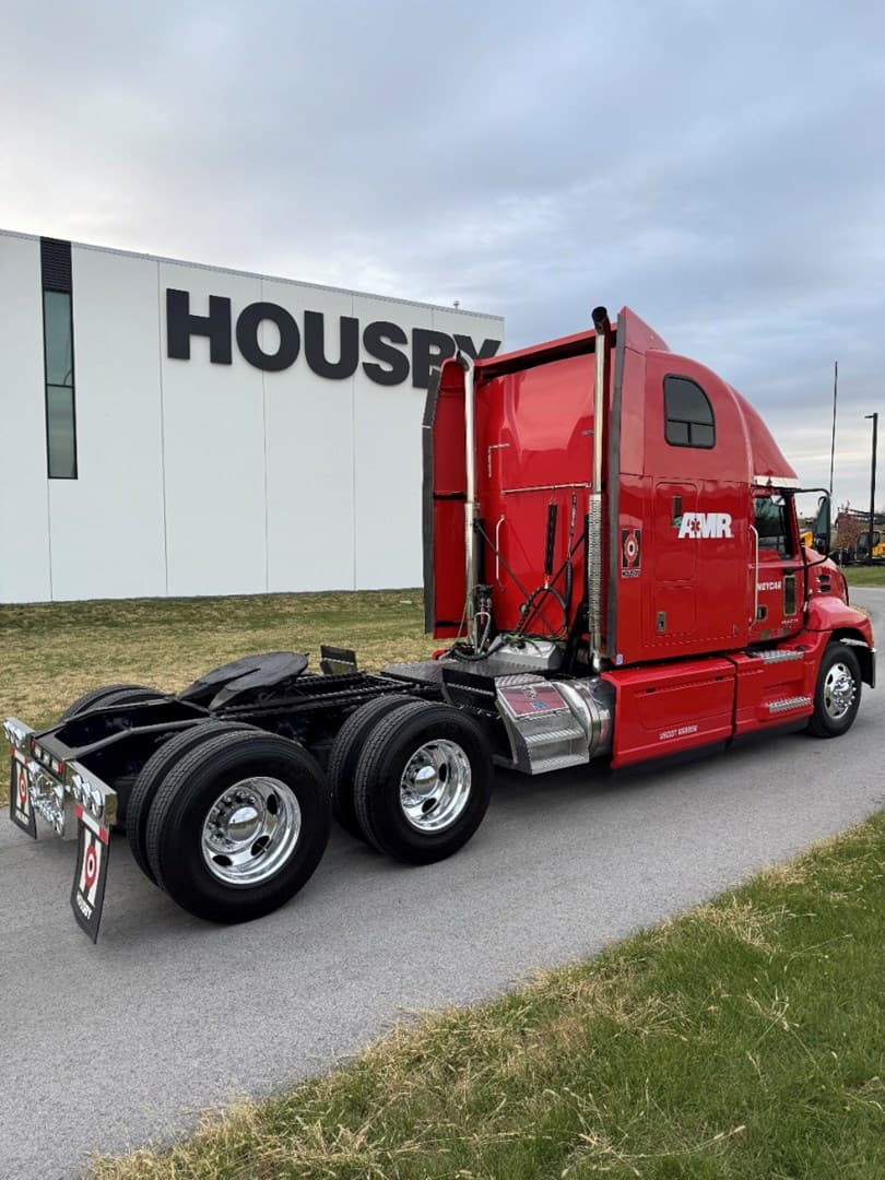 2018 MACK CXU613 - USED TRUCKS SLEEPER — photo 6