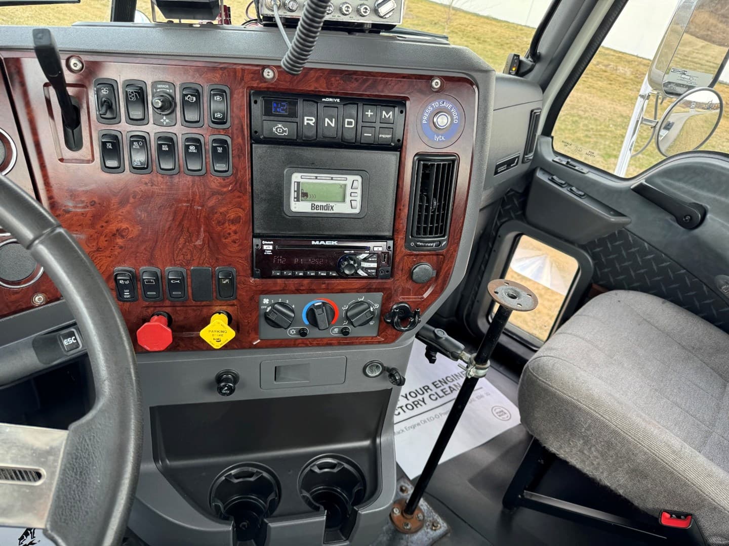 2018 Mack CXU613 — photo 16