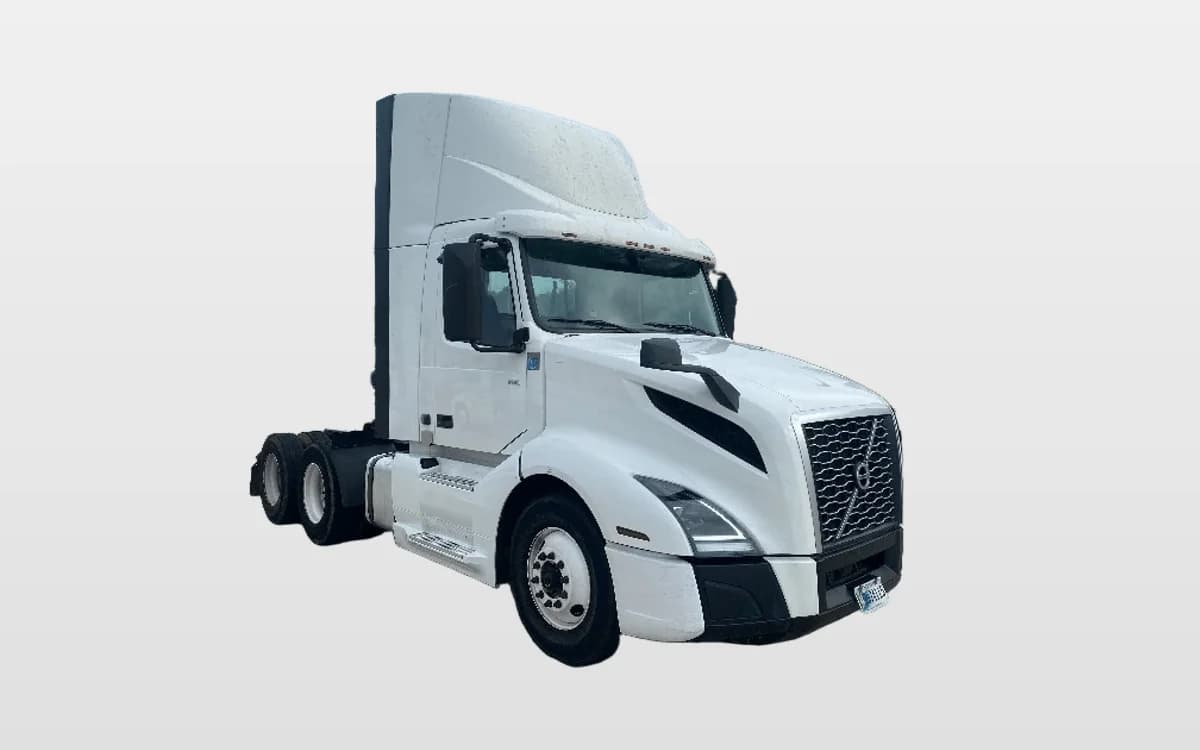 2020 Volvo — photo 1