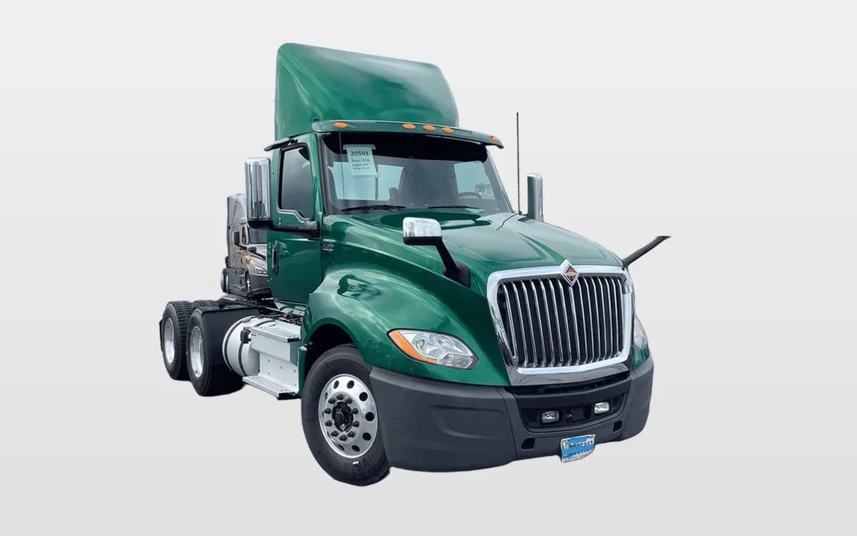 2020 International LT — photo 1