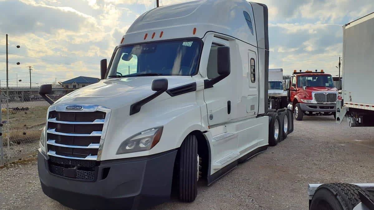 2022 Freightliner Cascadia