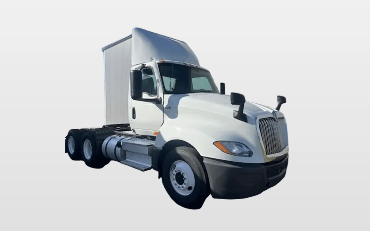 2024 International LT — photo 1