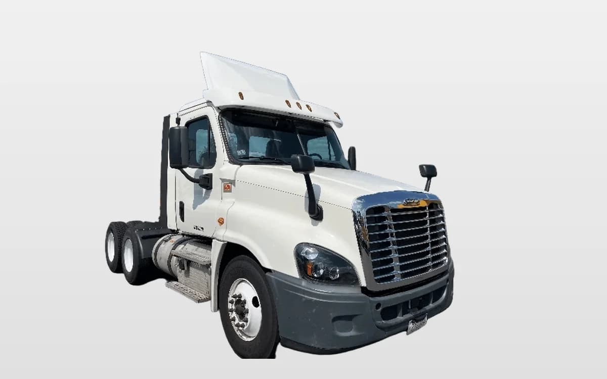 2018 Freightliner Cascadia — photo 1