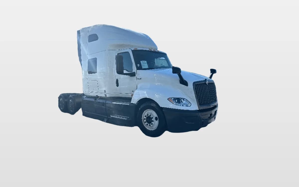 2023 International LT — photo 1