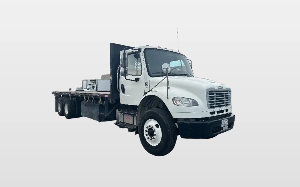 2019 Freightliner M2 106 — photo 1