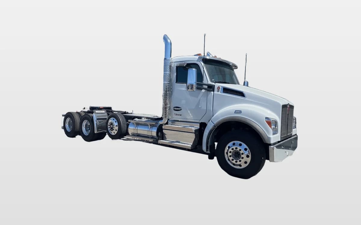 2025 Kenworth T880 — photo 1