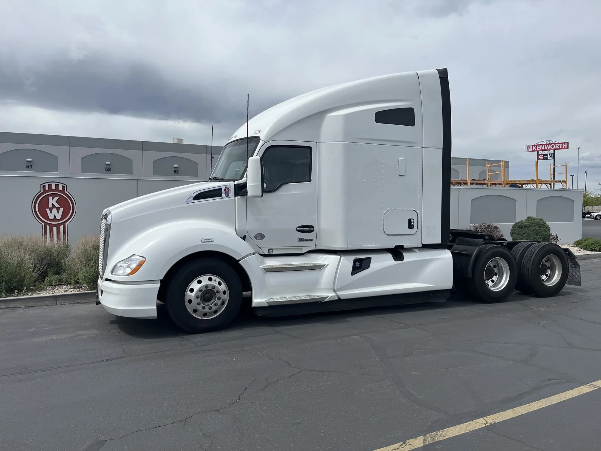 2022 Kenworth T680