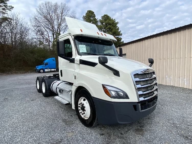 2020 Freightliner Cascadia